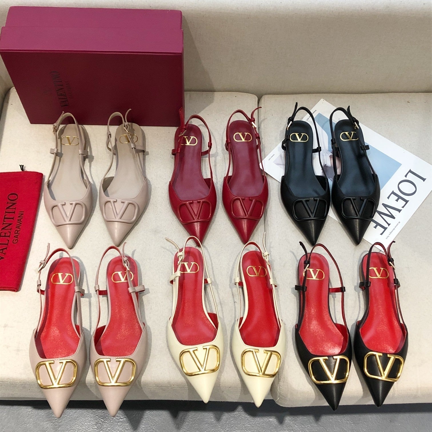 VLOGO SIGNATURE CHERRY RED CALFSKIN FLAT SLINGBACK PUMP