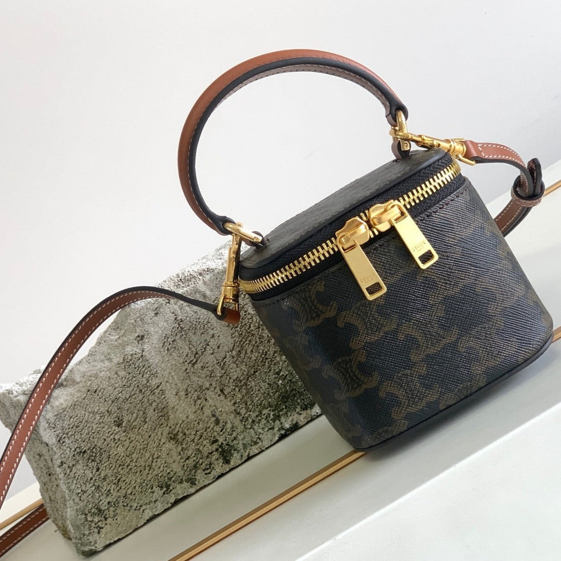 TRIPHOME 9 CALFSKIN BLACK PATTERN BOX BAG