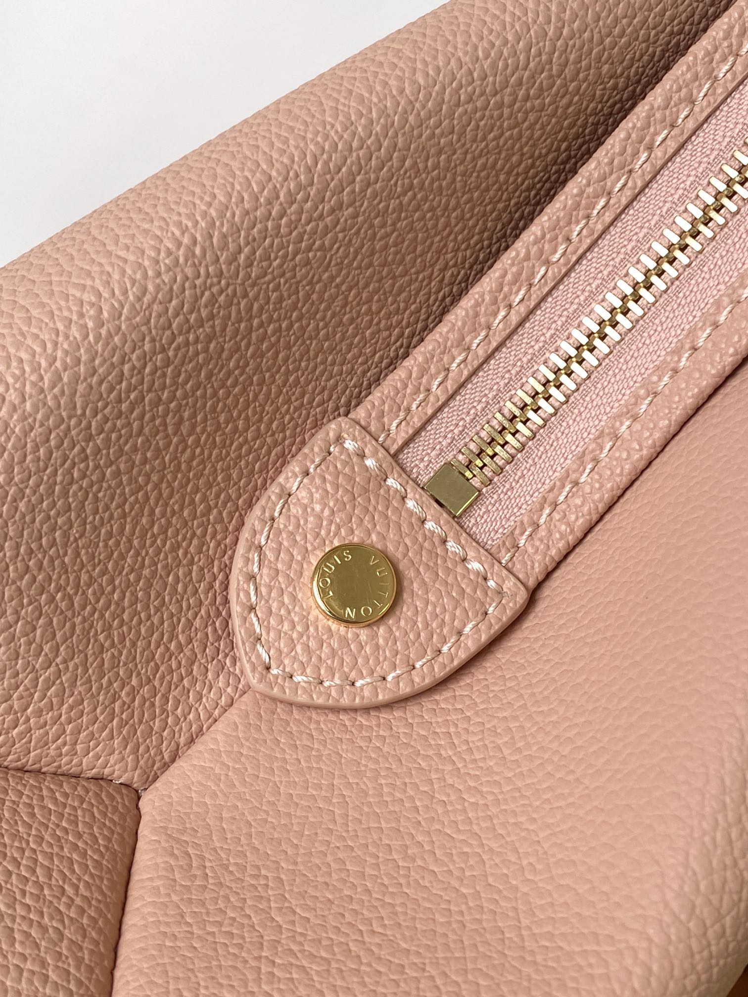 PETIT PALAIS PM LARGE SHOULDER BAG 34 IN PINK EMBOSSED COWHIDE GOLD-TONE HARDWARE
