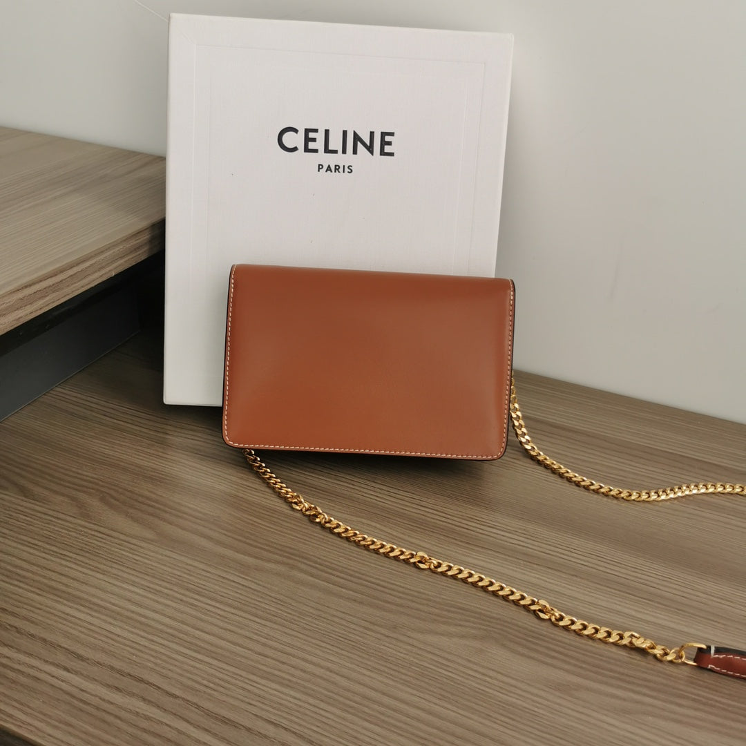 WALLET ON CHAIN MARGO 19 IN RUST ORANGE SMOOTH CALFSKIN GOLD HARDWARE