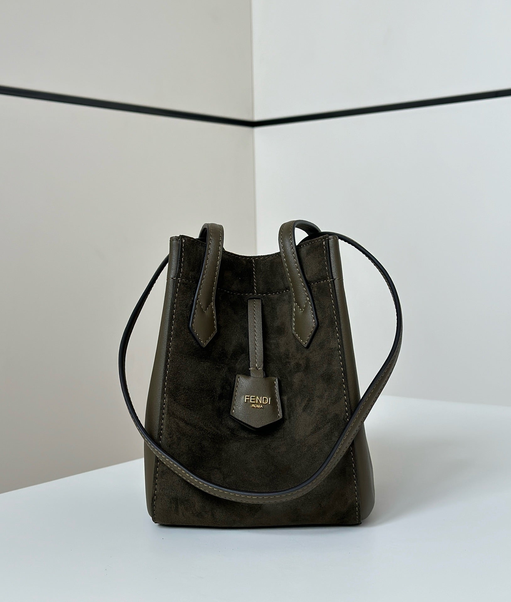 ORIGAMI MINI 19 IN ARMY GREEN LAMBSKIN AND SUEDE