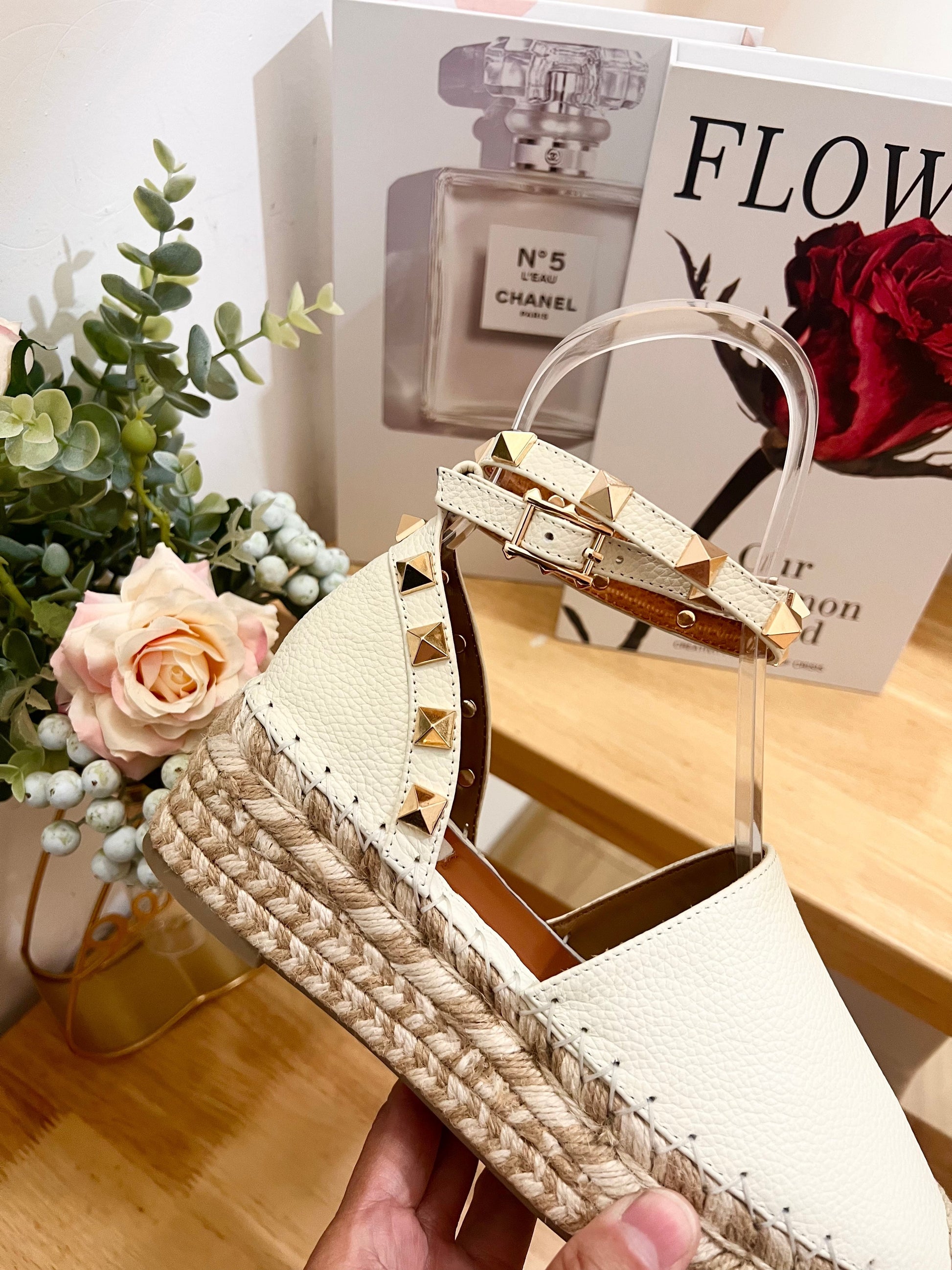 WHITE LEATHER ROCKSTUD ESPADRILLES ANKLE STRAP FLATS