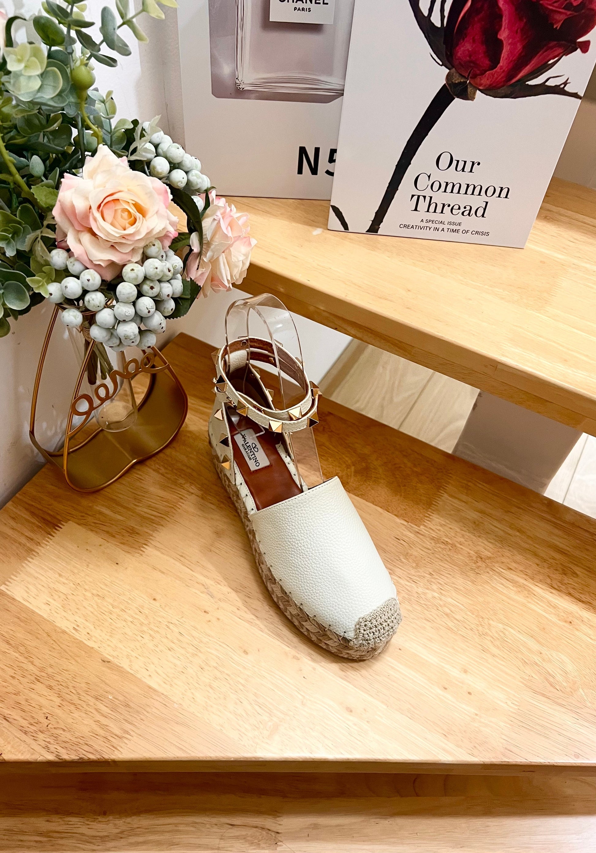 WHITE LEATHER ROCKSTUD ESPADRILLES ANKLE STRAP FLATS