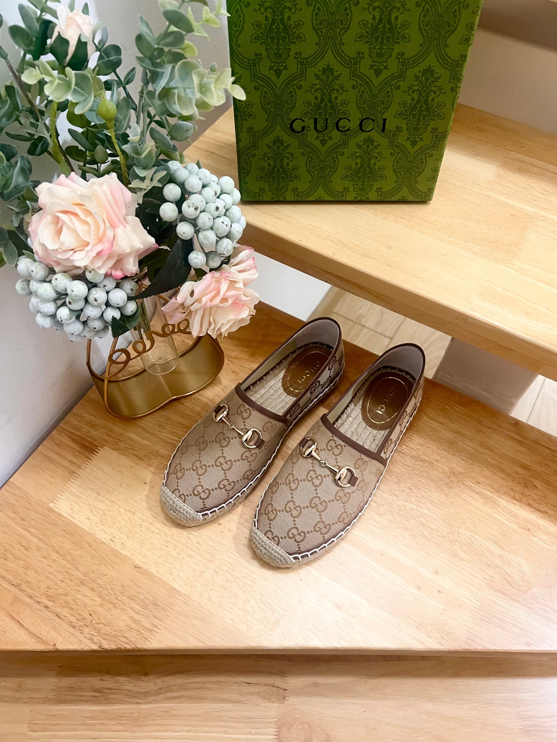 WOMEN'S ESPADRILLE WITH HORSEBIT IN BEIGE CANVAS