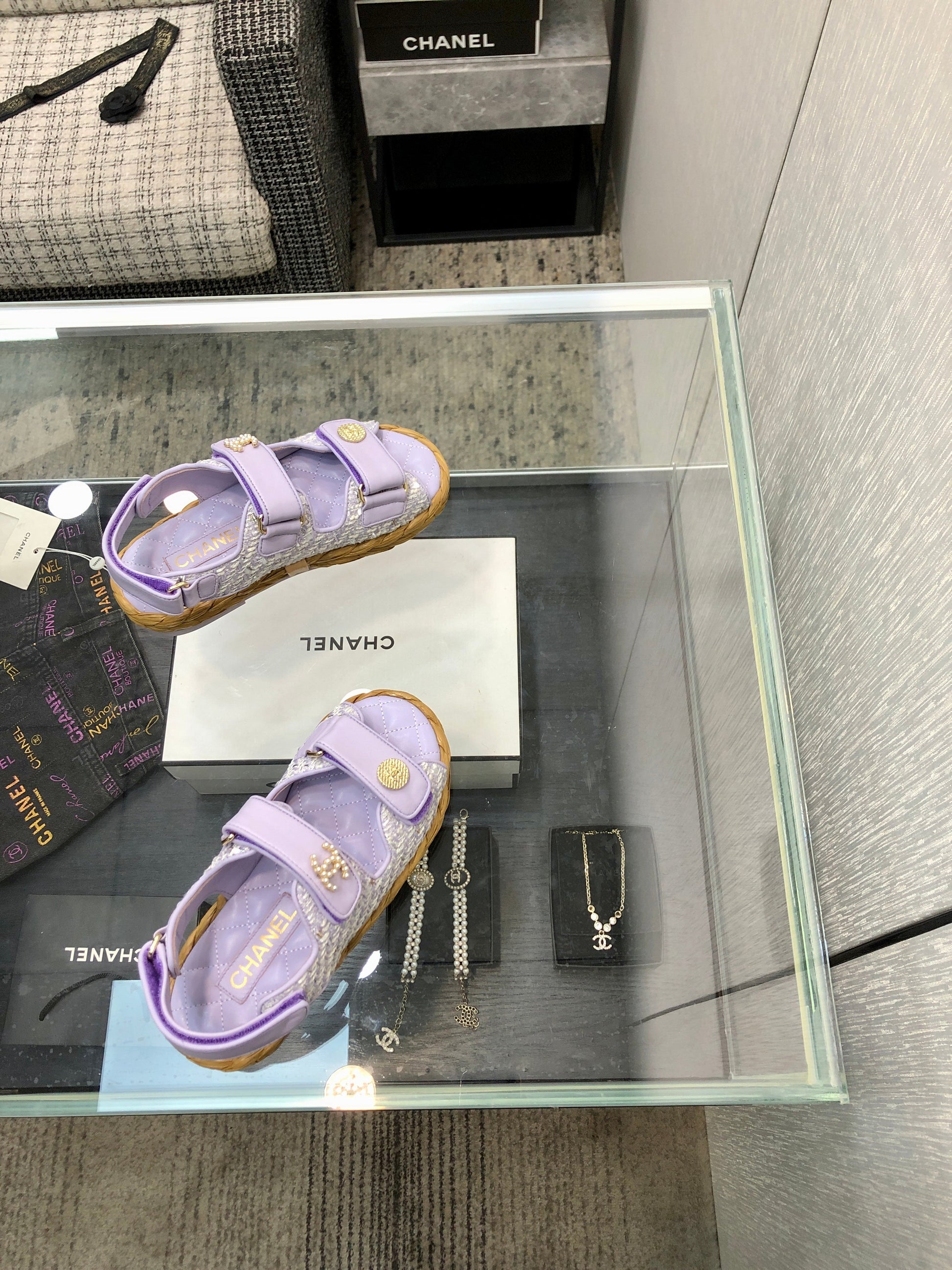 VELCRO SANDALS IN PALE PURPLE LAMBSKIN AND TWEED FABRIC