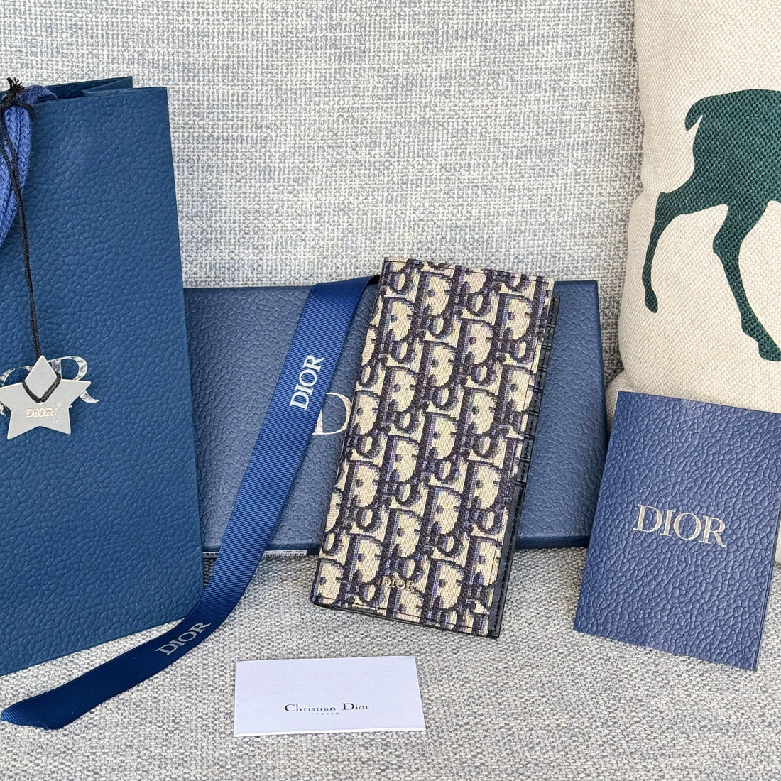 VERTICAL LONG WALLET 19 IN BLUE MONOGRAM OBLIQUE JACQUARD