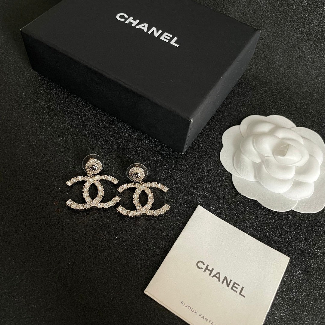 VINTAGE DOUBLE C STUD EARRINGS IN GOLD METAL FULLY EMBELLISHED CRYSTALS