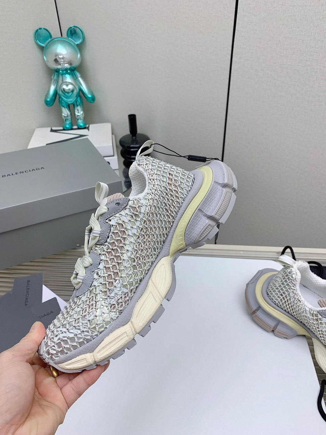 XL FISHNET SNEAKER IN GRAY AND BEIGE MESH, POLYURETHANE, POLYESTER WITH RHINESTONES