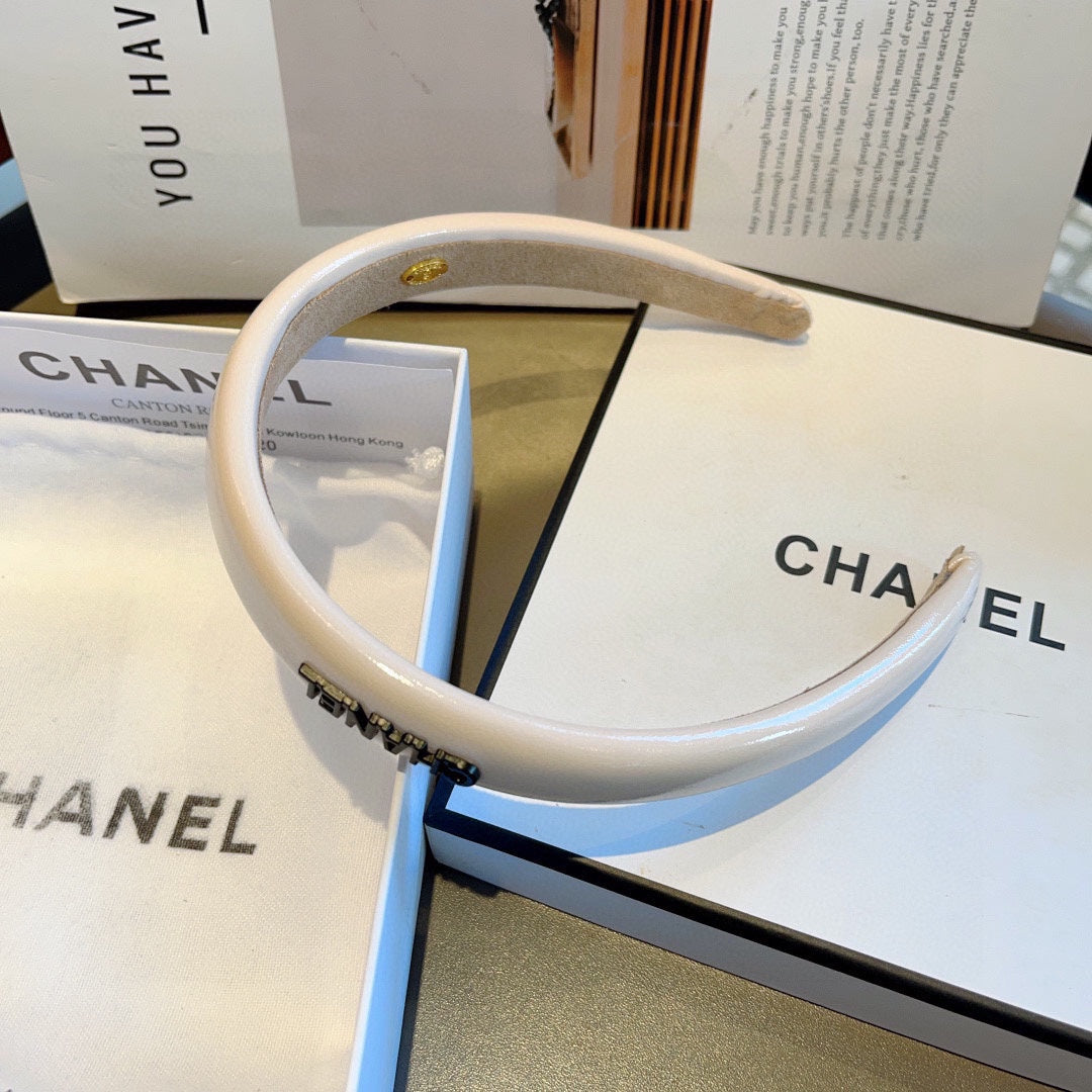 WHITE CREAM RESIN HAIRBAND 358244