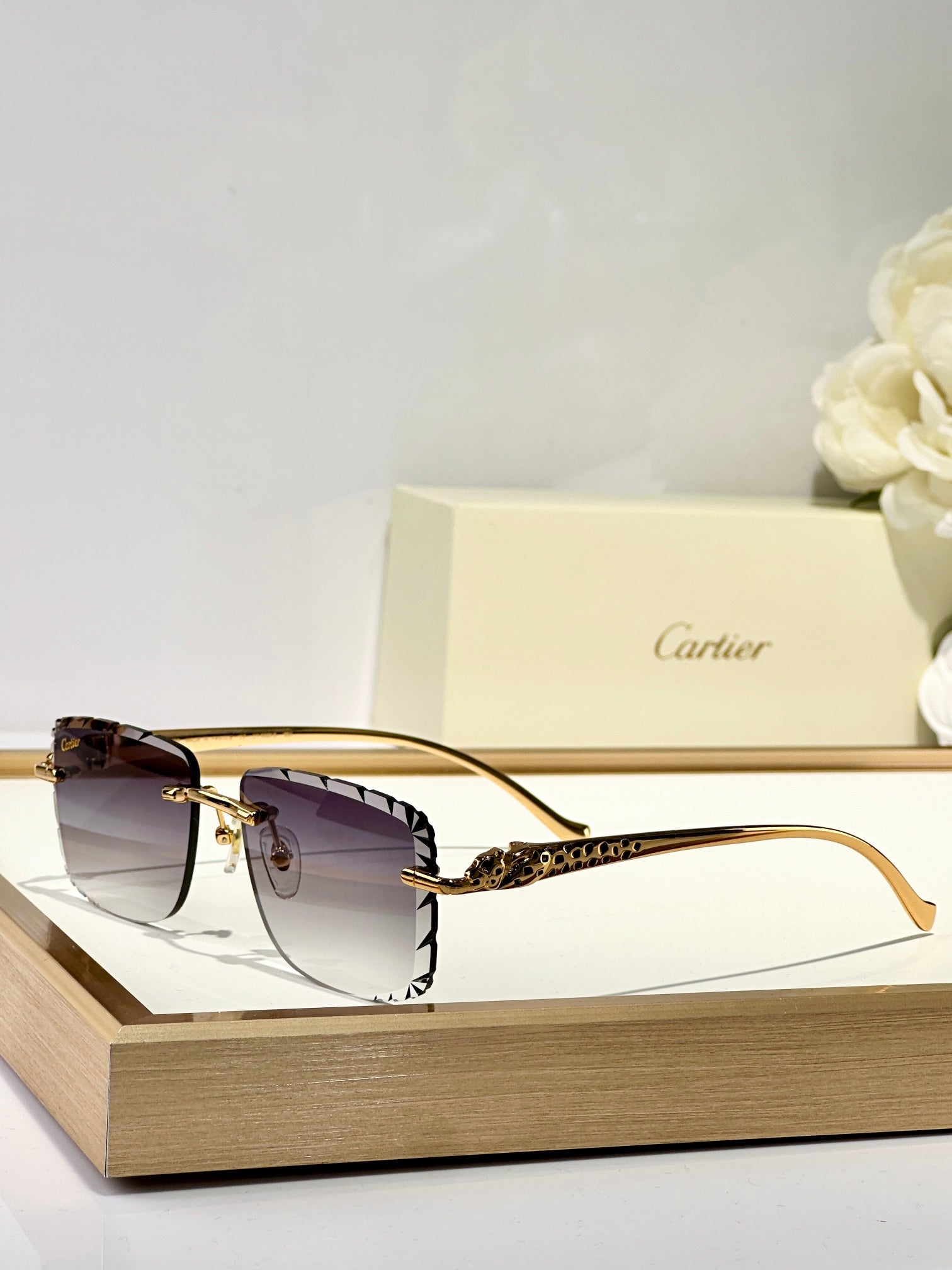 PANTHÈRE RIMLESS SQUARE FRAME SUNGLASSES 580908 IN METAL