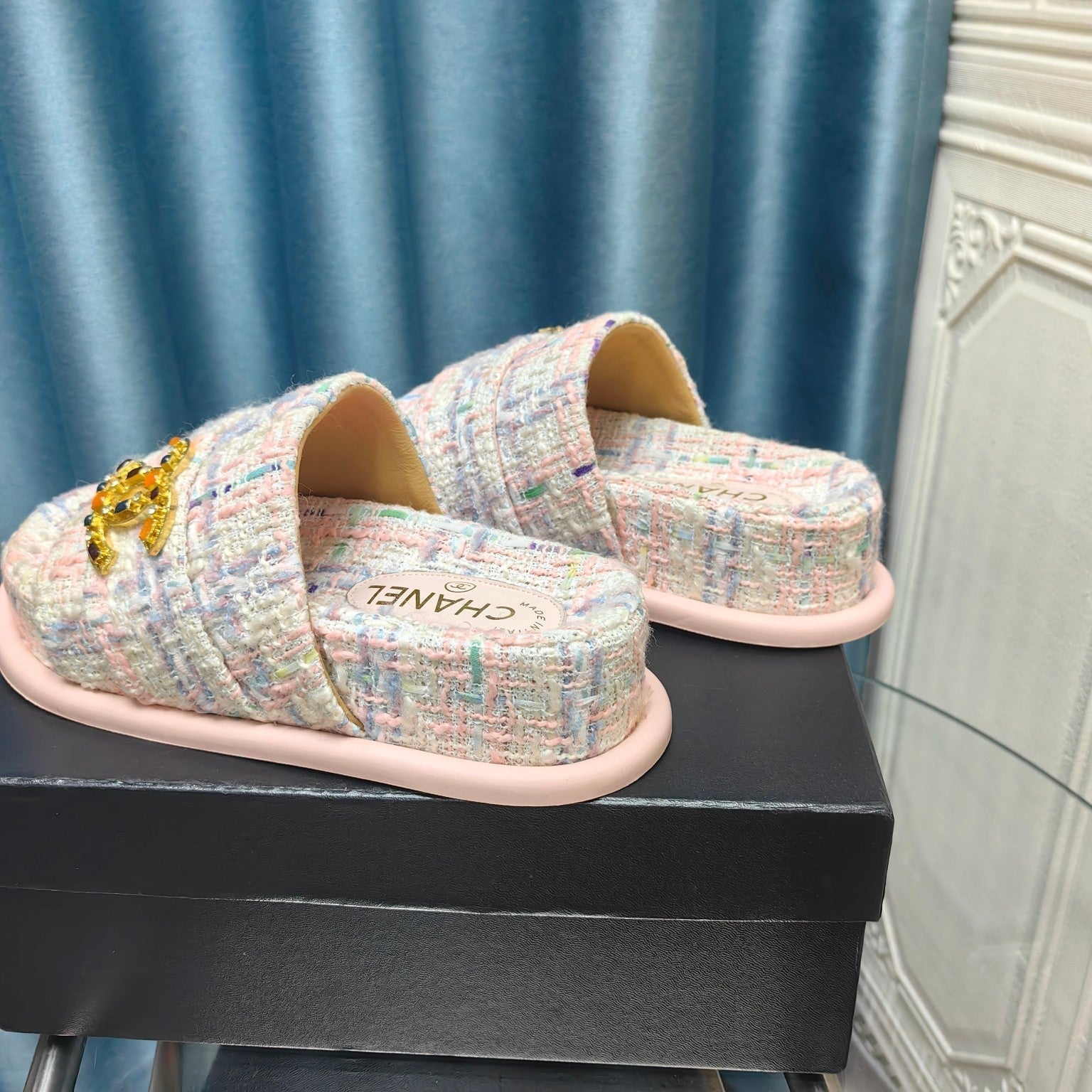 PLATFORM HEELS SANDALS IN LIGHT PINK TWEED
