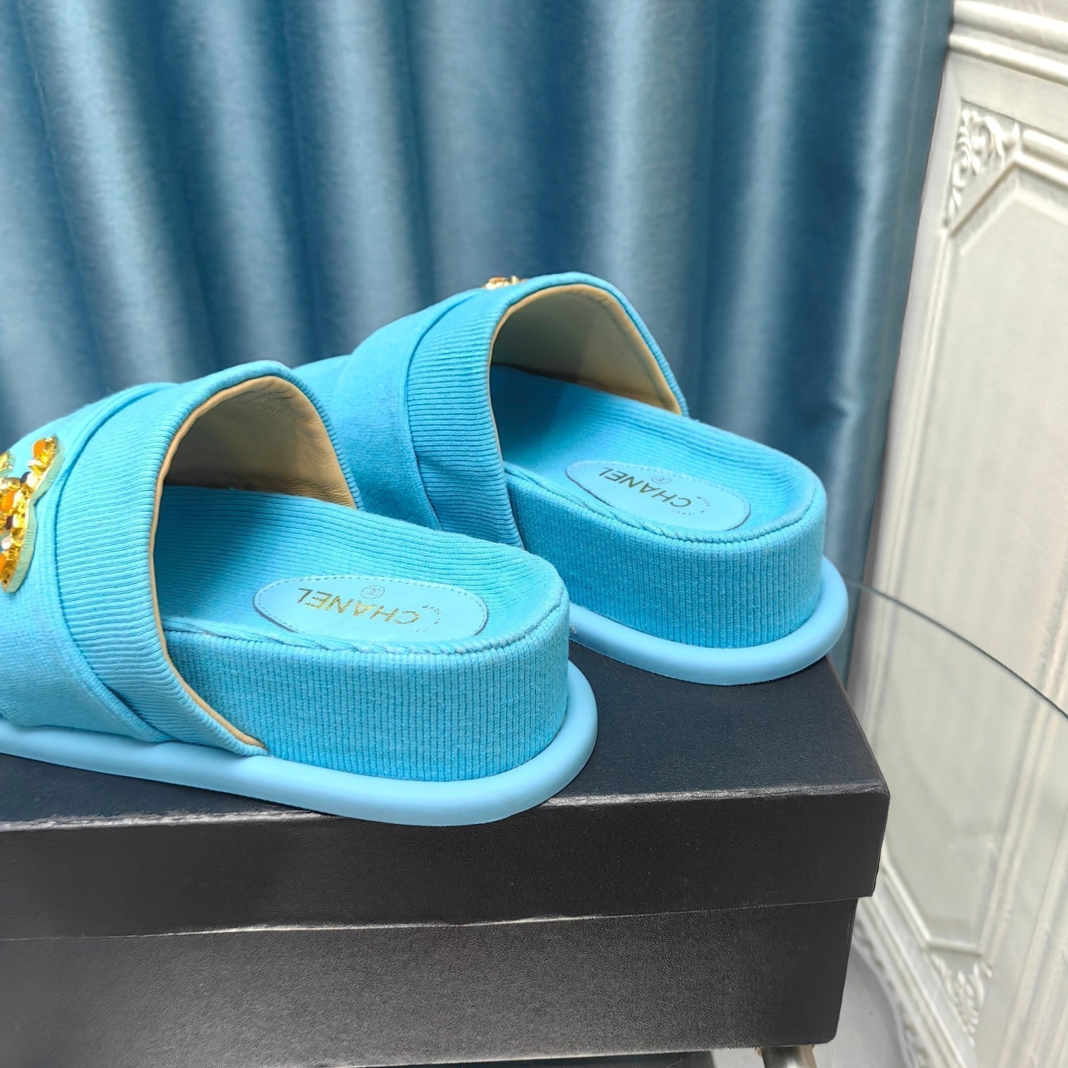 PLATFORM HEELS SANDALS IN SAPPHIRE BLUE WOOLEN FABRIC