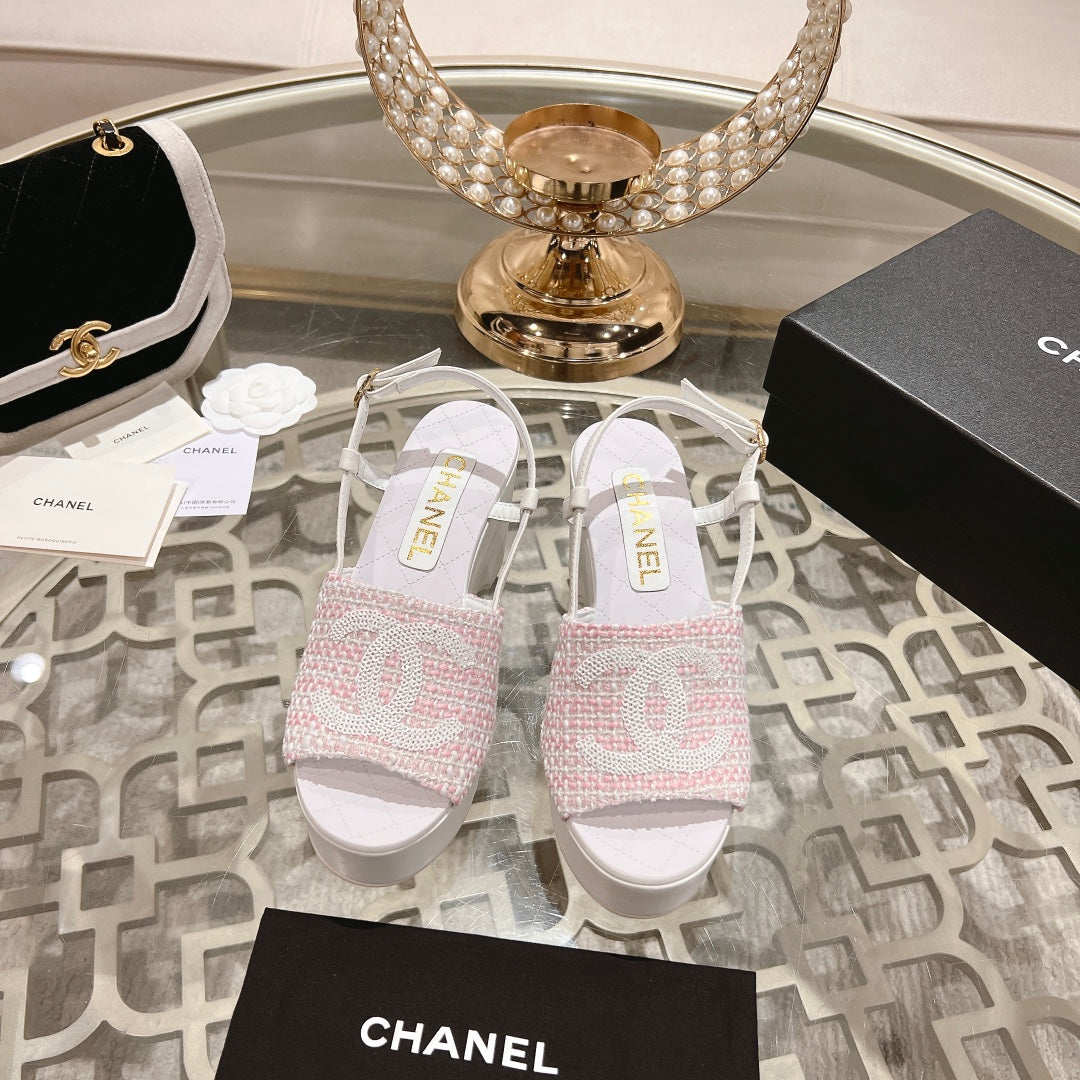 WEDGE SANDALS IN LIGHT PINK FABRIC WITH WHITE LOGO