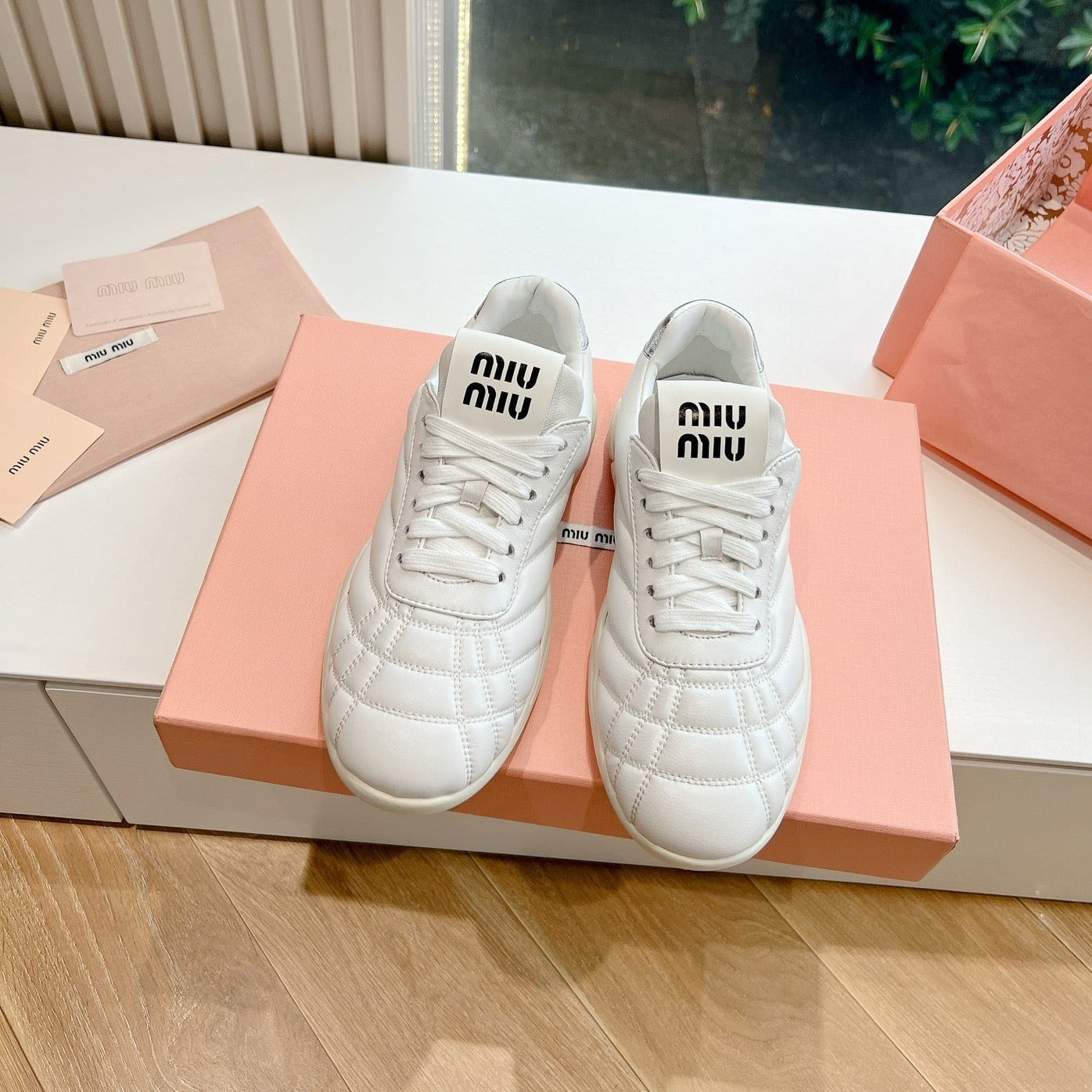 Women's Sneakers White Cowhide