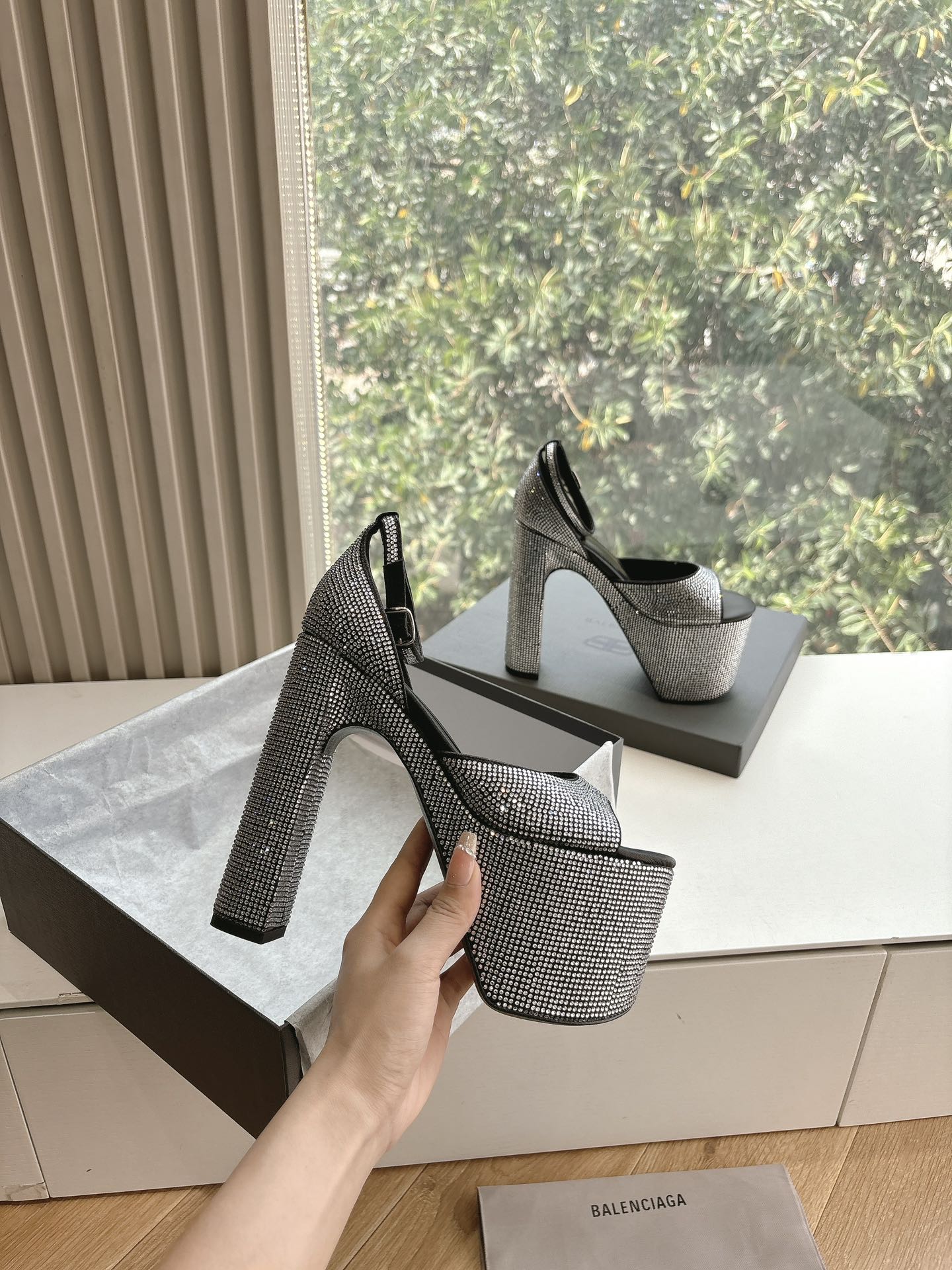PLATFORM ANKLE STRAP HEELS IN BLACK ATTACHED RHINESTONES CALFSKIN