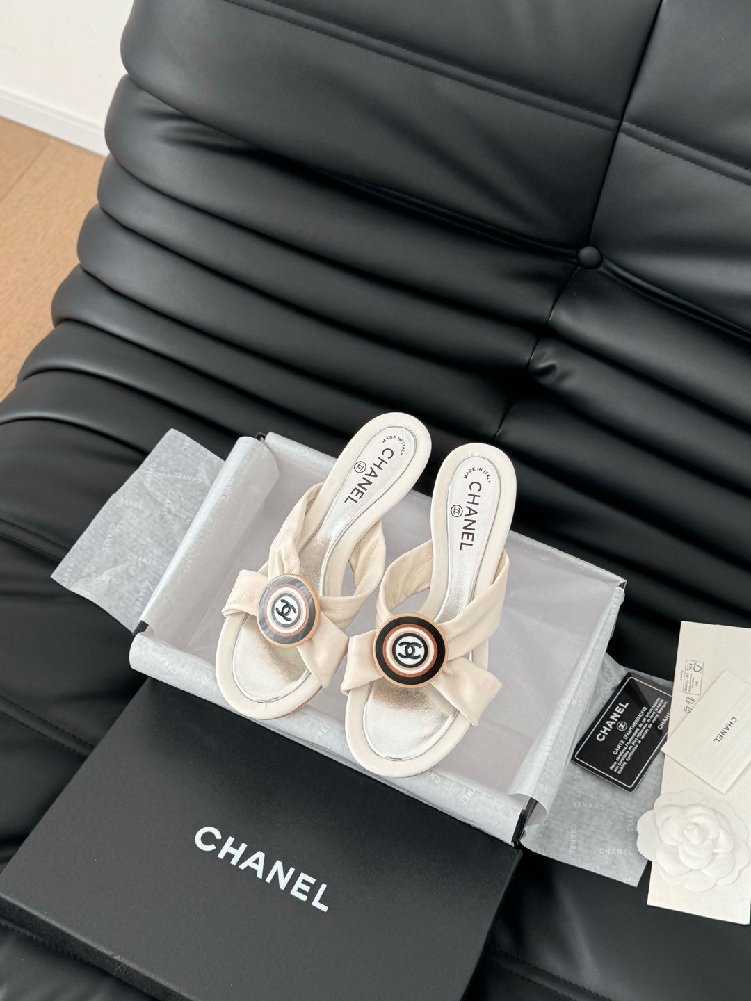 WHITE FABRIC CC SLIDE SANDALS