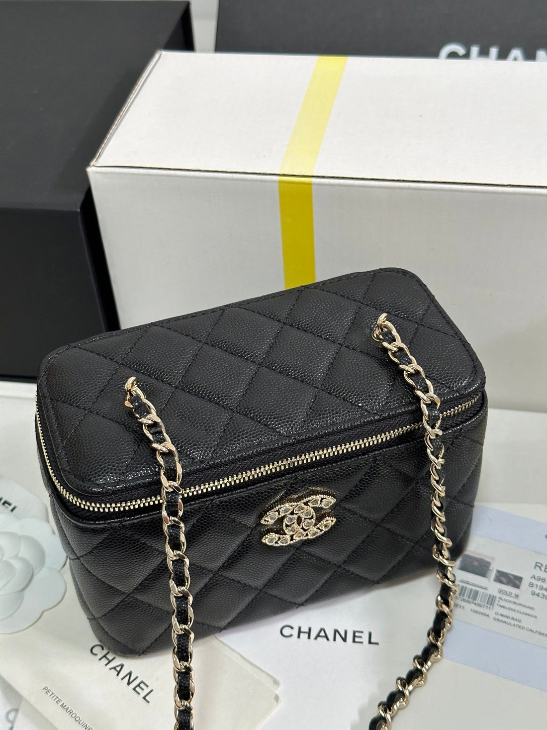 VANITY CASE 17 CRYSTAL STUDDED LOGO IN BLACK CALFSKIN GOLD HARDWARE