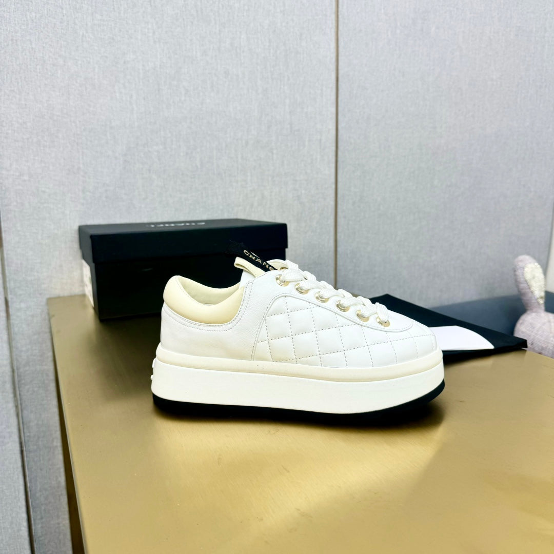 PLATFORM SHOES IN WHITE LAMBSKIN