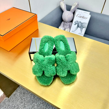 ORAN SHEARLING SANDALS EMERALD GREEN