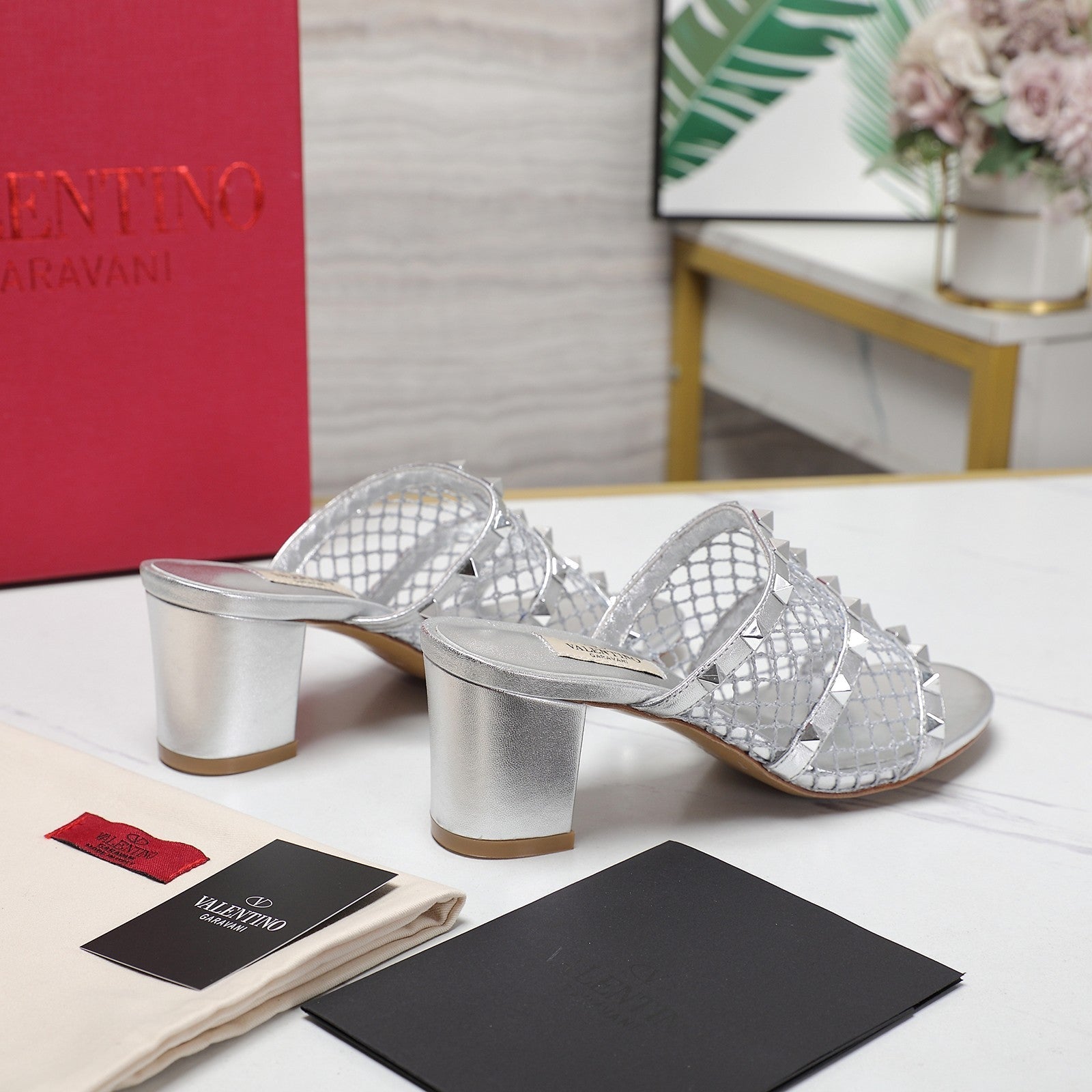 WOMEN'S BLACK ROCKSTUD SILVER MESH SLIDER SANDAL WITH MATCHING STUDS 65 MM