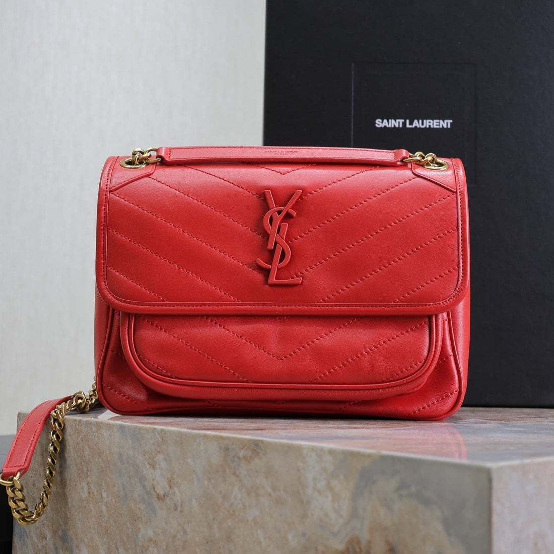 NIKI MEDIUM 28 IN CLASSIC RED LAMBSKIN GOLD HARDWARE